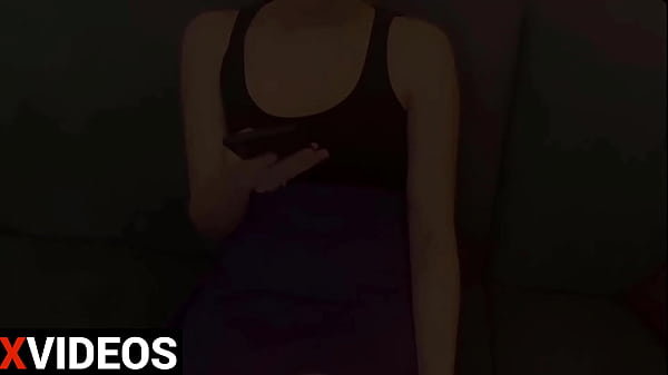 sexo rudo rompiendole el culo a mi hermanastra ya que es promiscua y se me insinúa para que le parta el culo bien duro