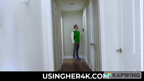 UsingHer4K – Rose Winters is freeuse during st.Paddy’s Celebration